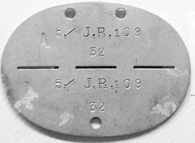 Foto der Erkennungsmarke Wehrmacht des Soldaten Gustl Müller