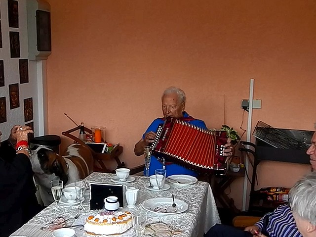 Ihr Webbrowser unterstützt kein HTML5 Videoformat